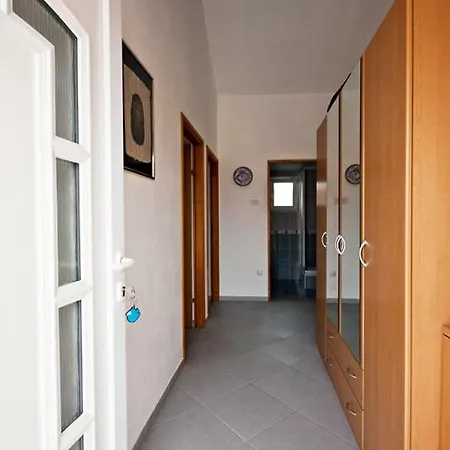 Apartman Vir
