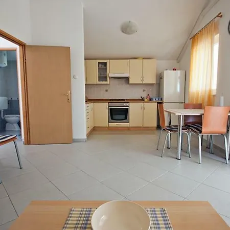 Apartman Vir
